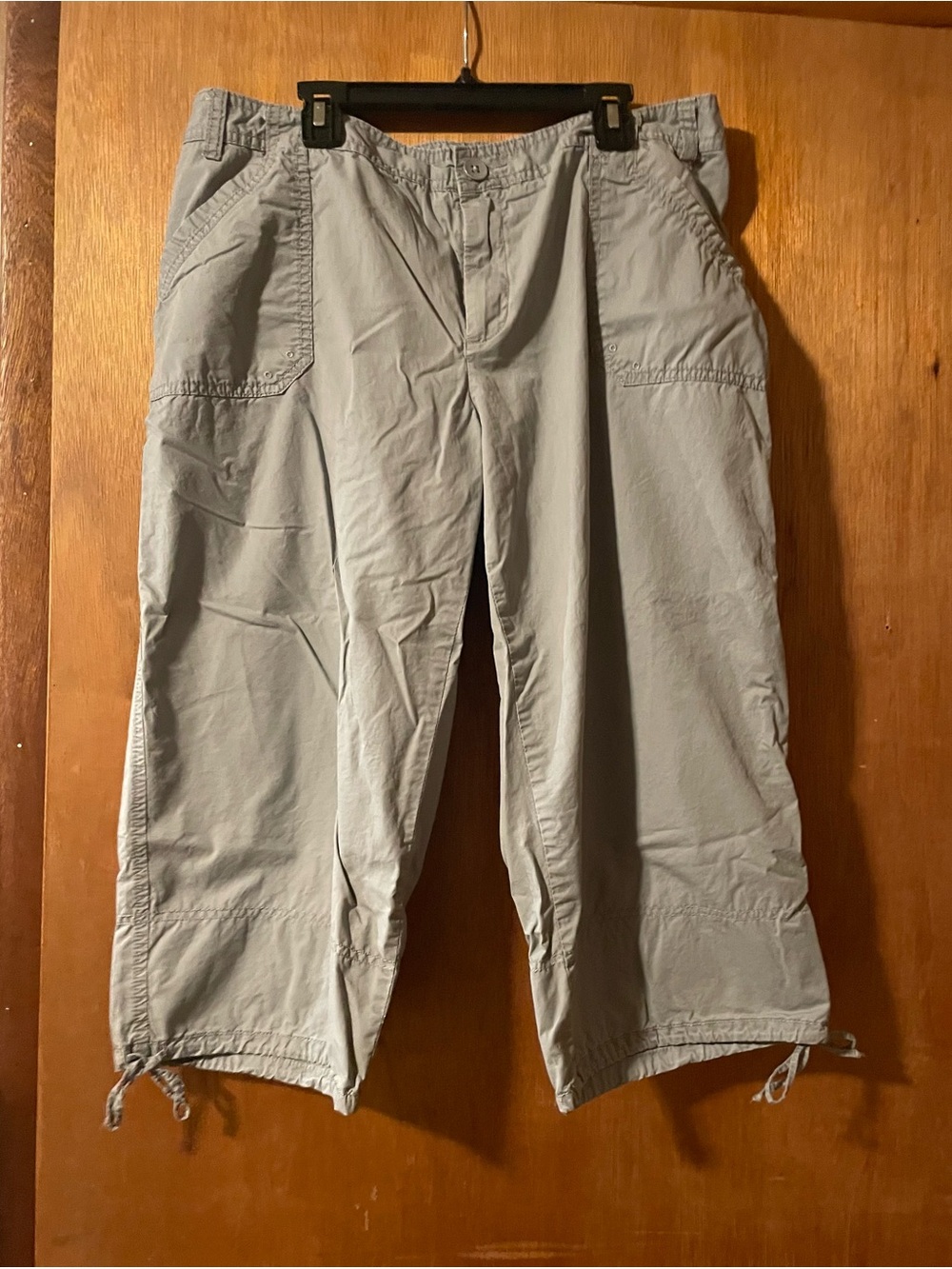Women Merona 100% Cotton Capri Pants Olive Green-Tan Khaki Size 12 Lightweight